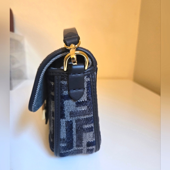 Fendi Mini Baguette Bag - Picture 2 of 10